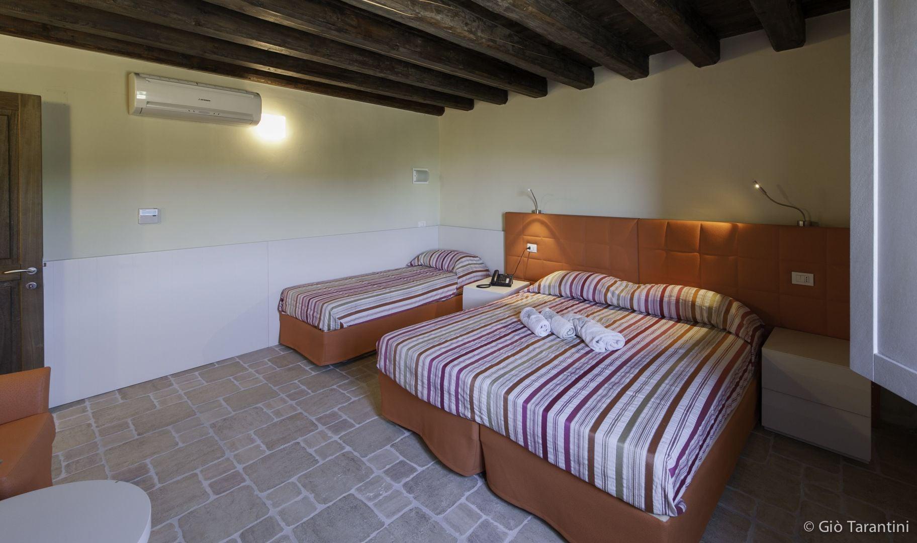 Liscia Country Relais Guest House Sant'Antonio di Gallura Luaran gambar