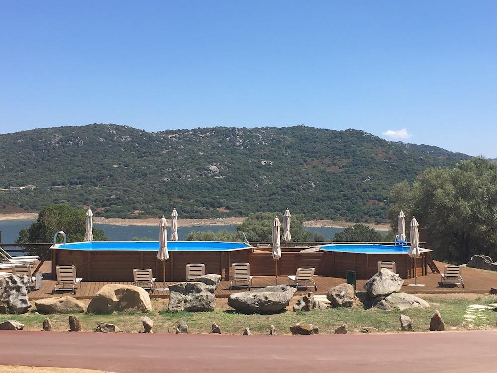 Liscia Country Relais Guest House Sant'Antonio di Gallura Luaran gambar