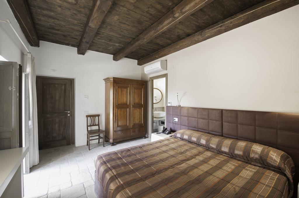 Liscia Country Relais Guest House Sant'Antonio di Gallura Luaran gambar