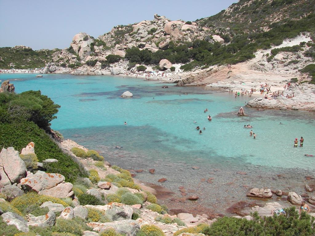 Liscia Country Relais Guest House Sant'Antonio di Gallura Luaran gambar