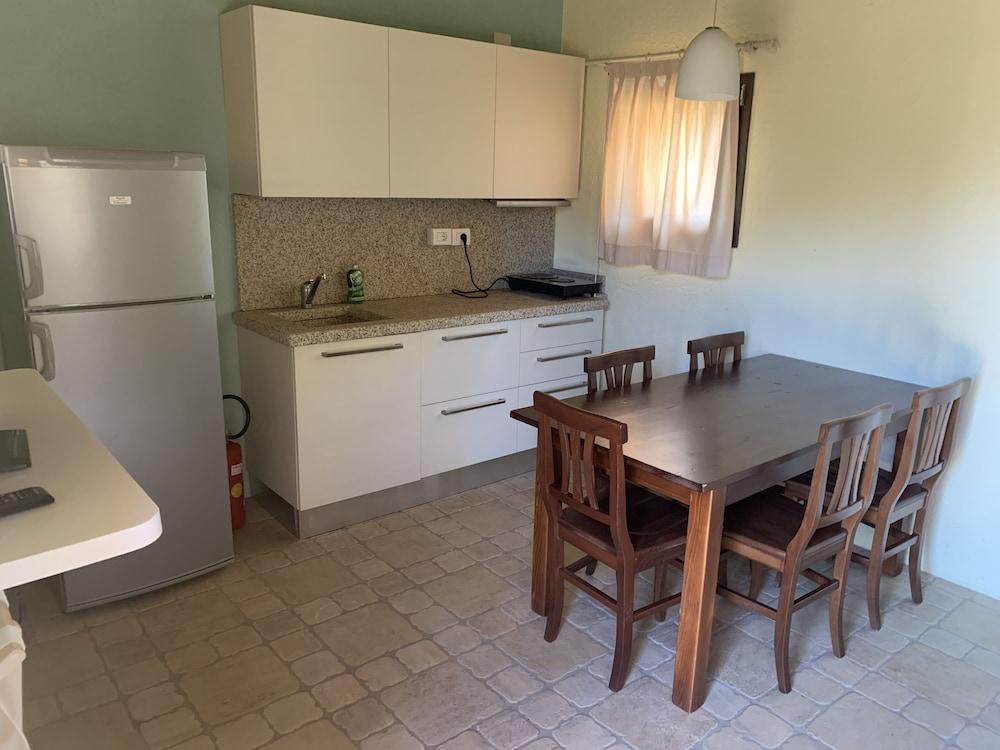 Liscia Country Relais Guest House Sant'Antonio di Gallura Luaran gambar