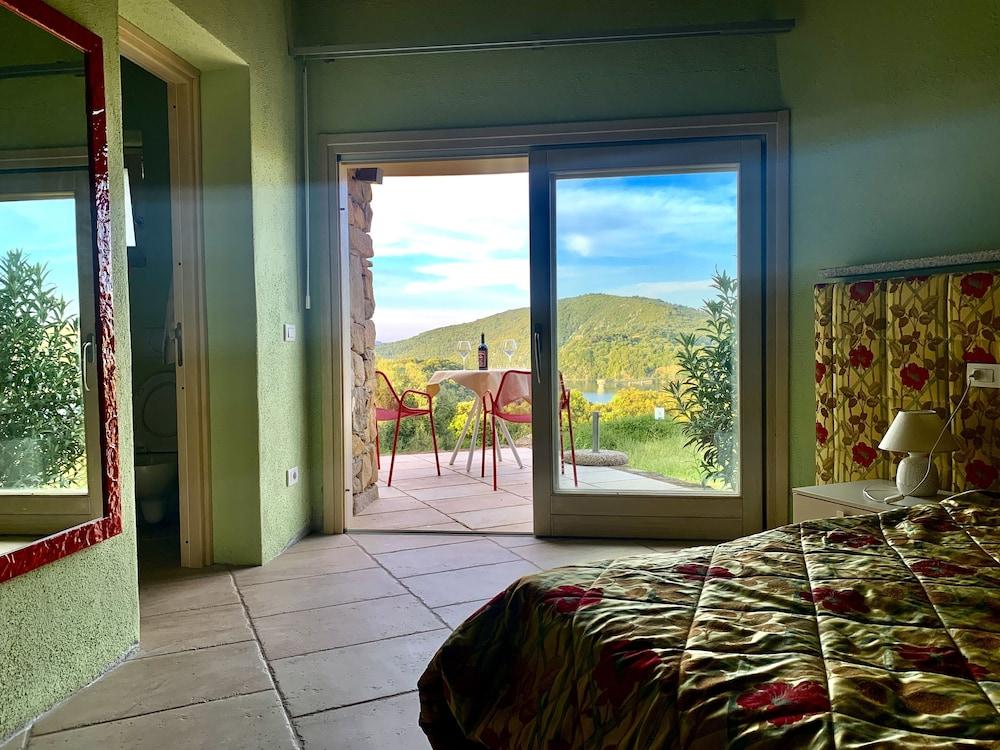 Liscia Country Relais Guest House Sant'Antonio di Gallura Luaran gambar