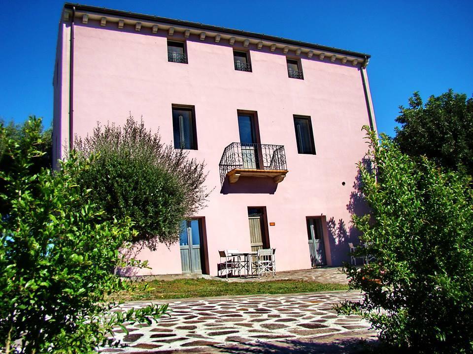 Liscia Country Relais Guest House Sant'Antonio di Gallura Luaran gambar