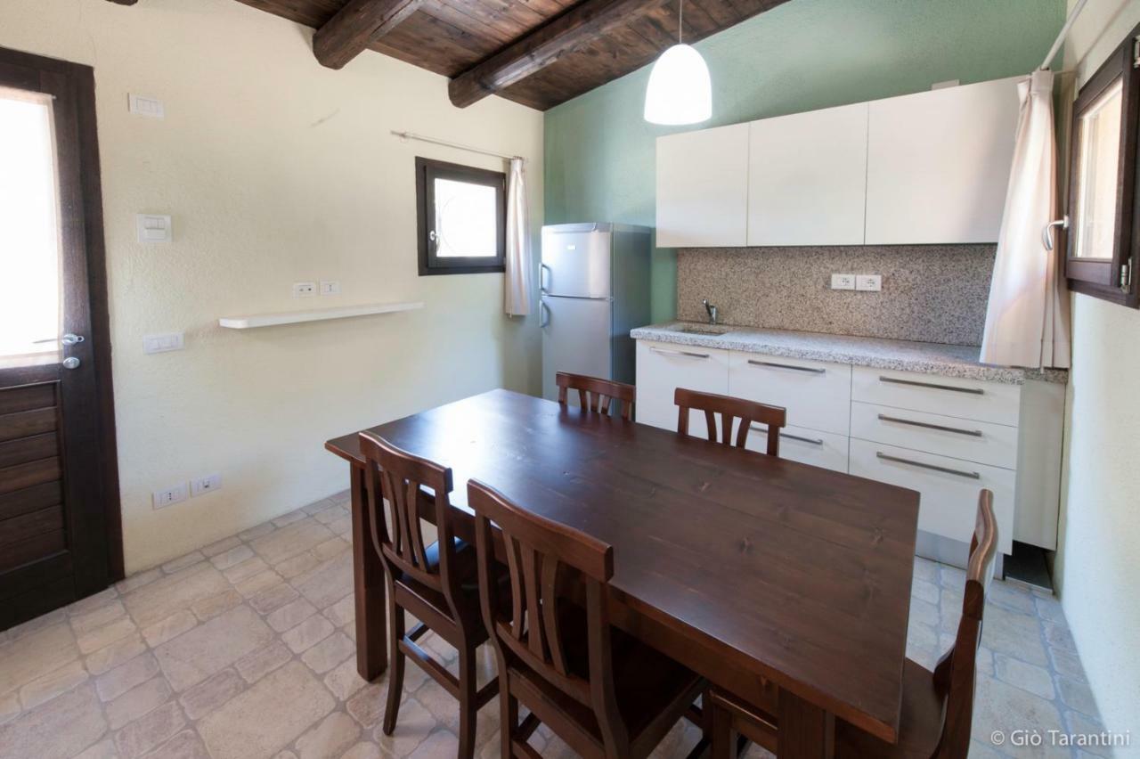 Liscia Country Relais Guest House Sant'Antonio di Gallura Luaran gambar