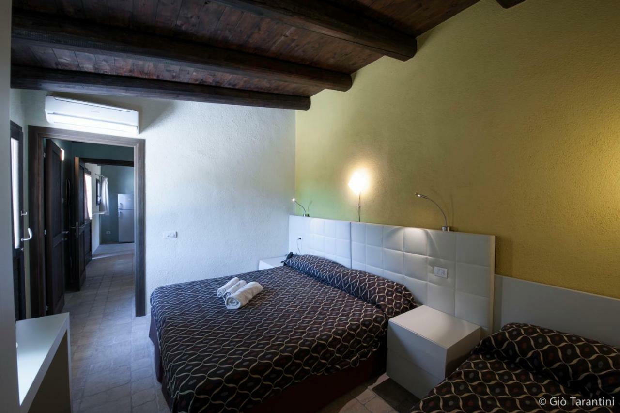 Liscia Country Relais Guest House Sant'Antonio di Gallura Luaran gambar
