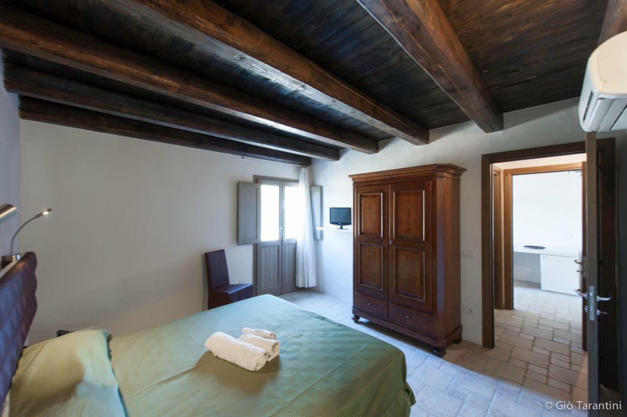 Liscia Country Relais Guest House Sant'Antonio di Gallura Luaran gambar